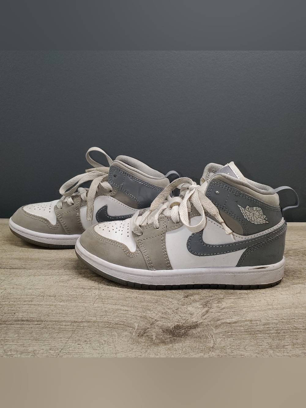 Kids Air Jordan 1 Mid SE Size 13C